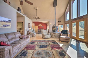 Mtn-View Cabin with Deck, 3 Mi to Cripple Creek!